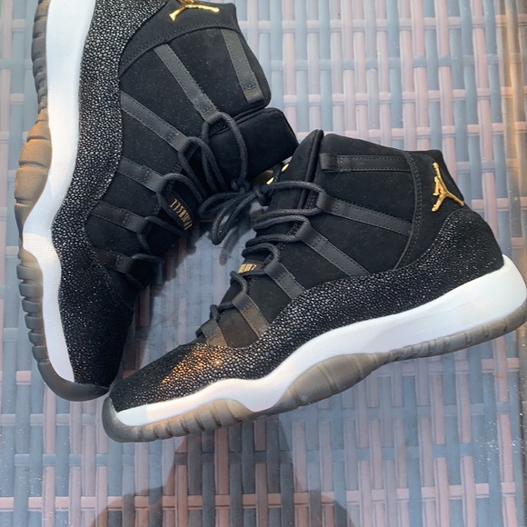 Air Jordan 11 Heiress - Picture 3 of 7